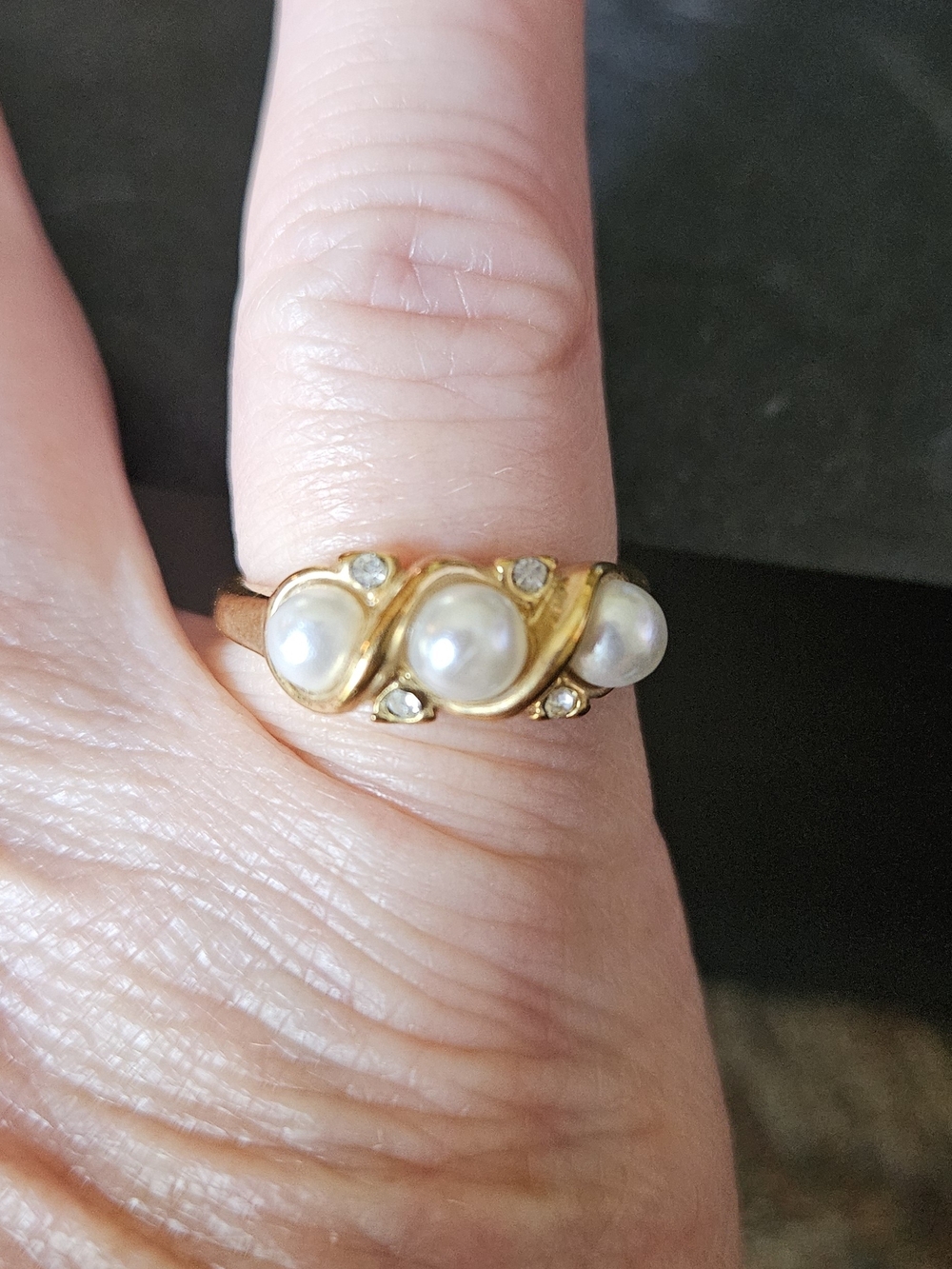 Vintage Gold Pearl Trio Ring with Clear Accents. Size 7